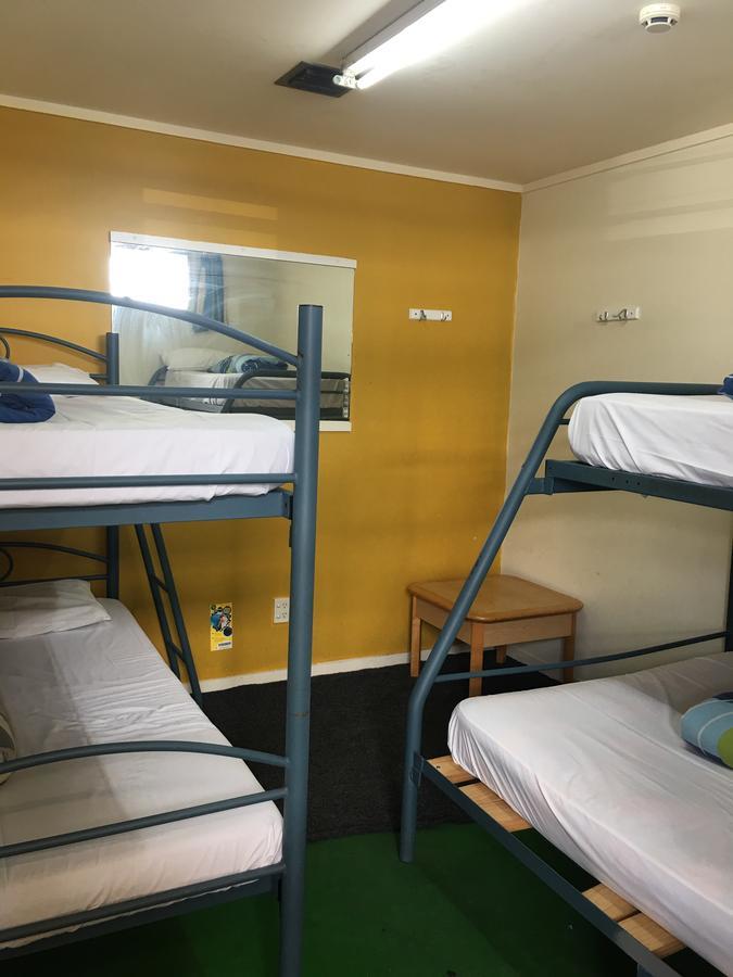 Tauranga Central Backpackers Hostel Екстериор снимка